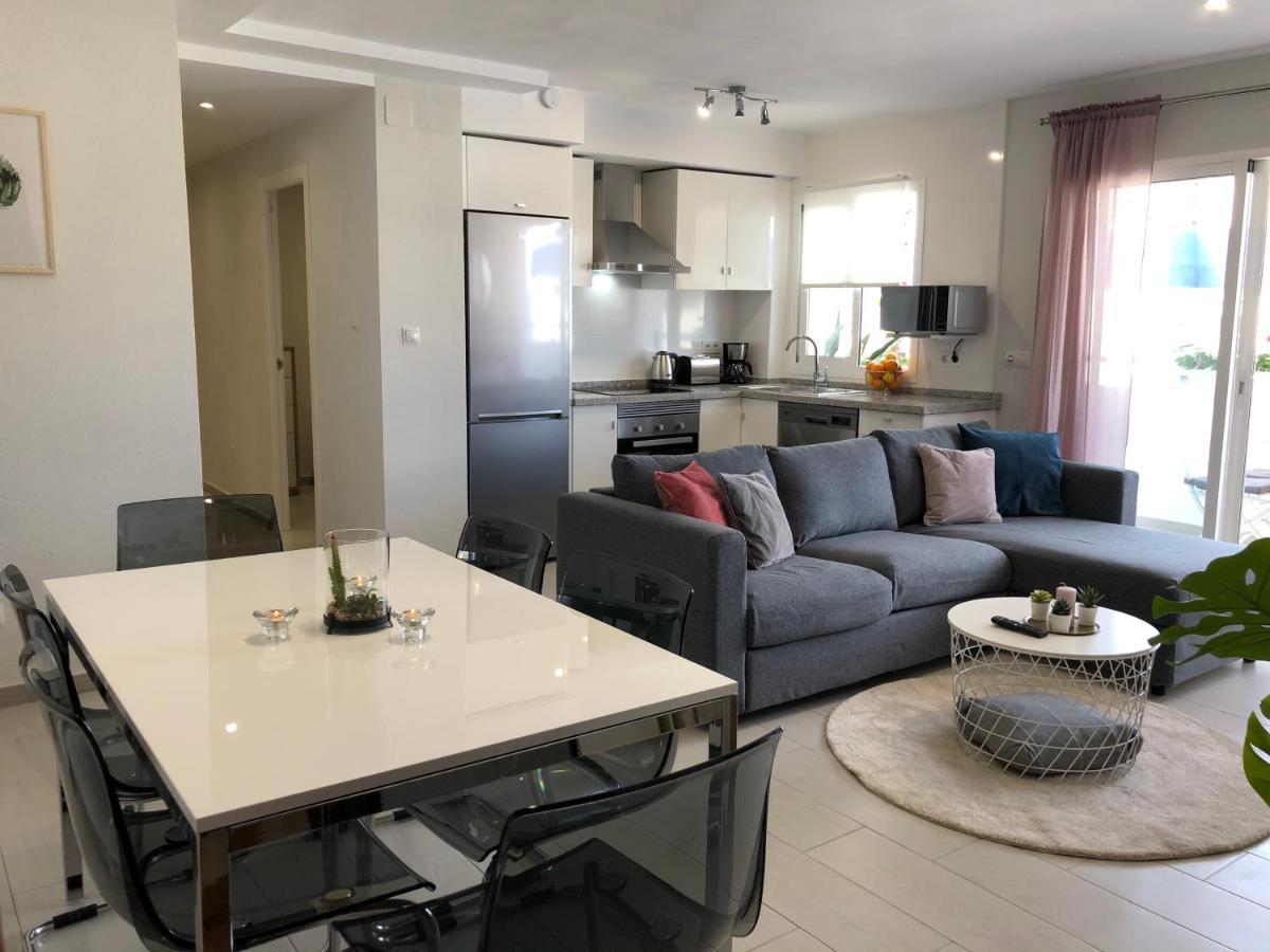 Victoria Luxury Beachfront Apartment In Benalmadena Costa Exterior photo