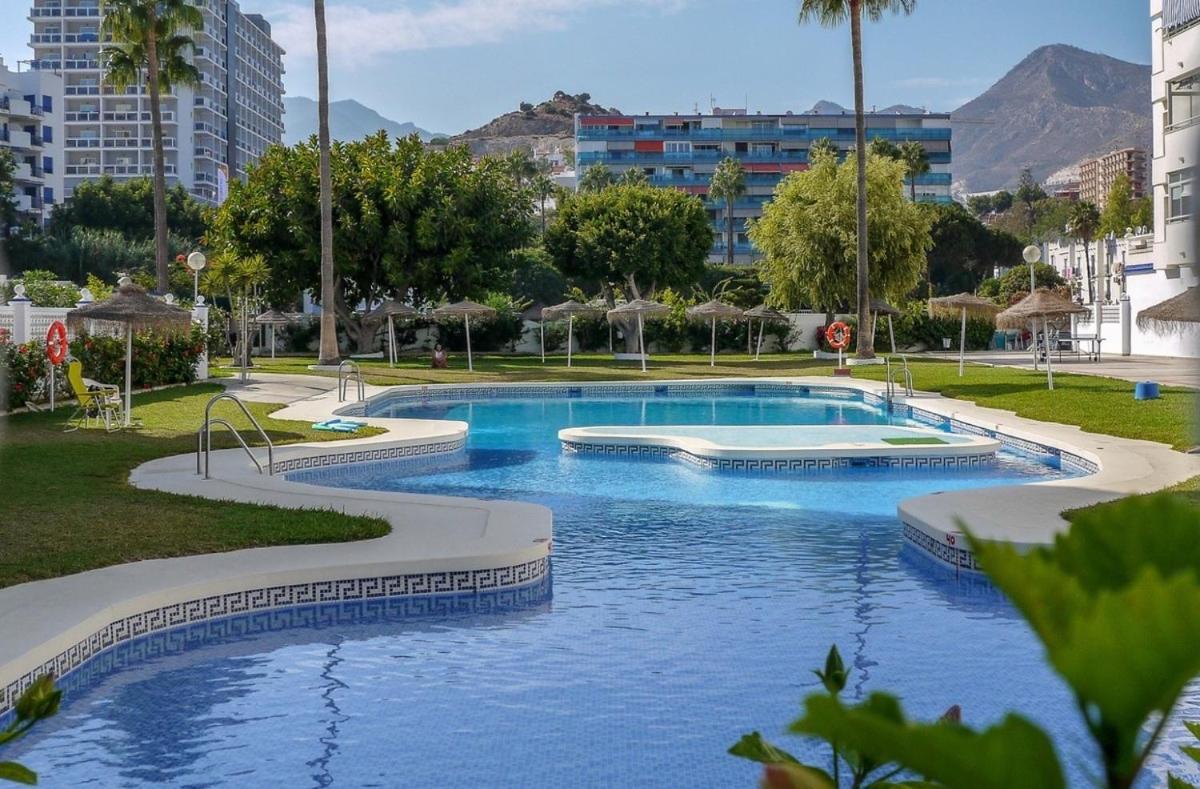 Victoria Luxury Beachfront Apartment In Benalmadena Costa Exterior photo