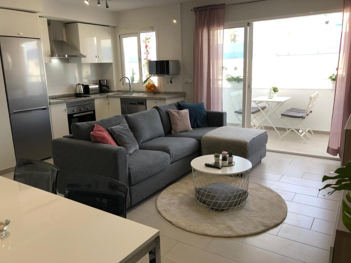 Victoria Luxury Beachfront Apartment In Benalmadena Costa Exterior photo